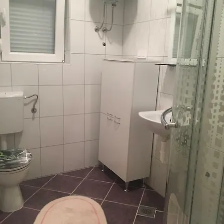 Apartman Gloria *